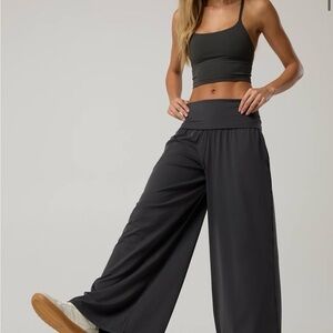 Aerie real me super wide leg XS SHORT